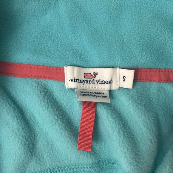 Vineyard vines fleece vest - Picture 3 of 5